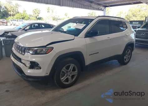 2024 Jeep Compass Latitude 4X4 from USA, damaged, VIN 3C4NJDBN9RT104120
